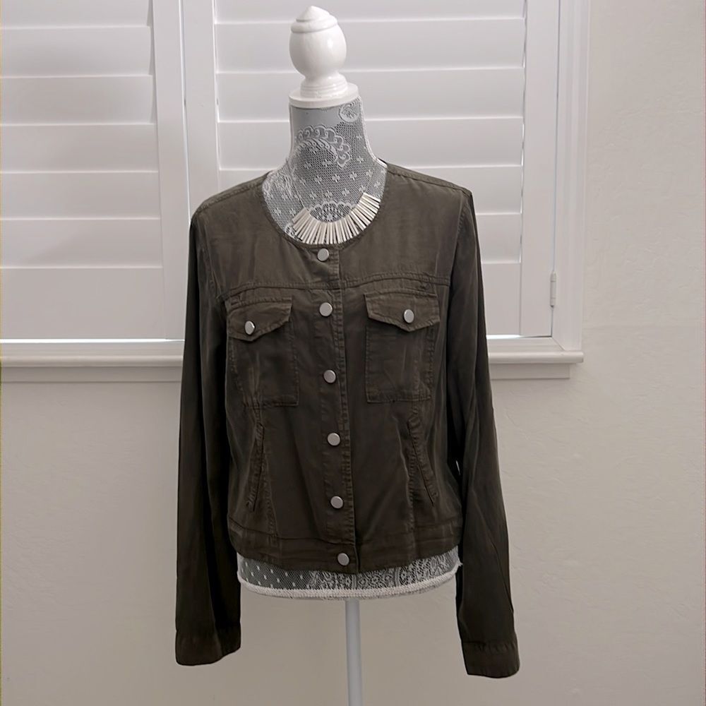 NWOT Sanctuary Women’s Green button jacket Size Large